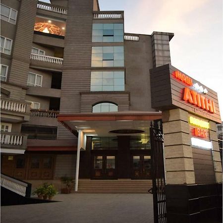 Hotel Atithi Guwahati Buitenkant foto