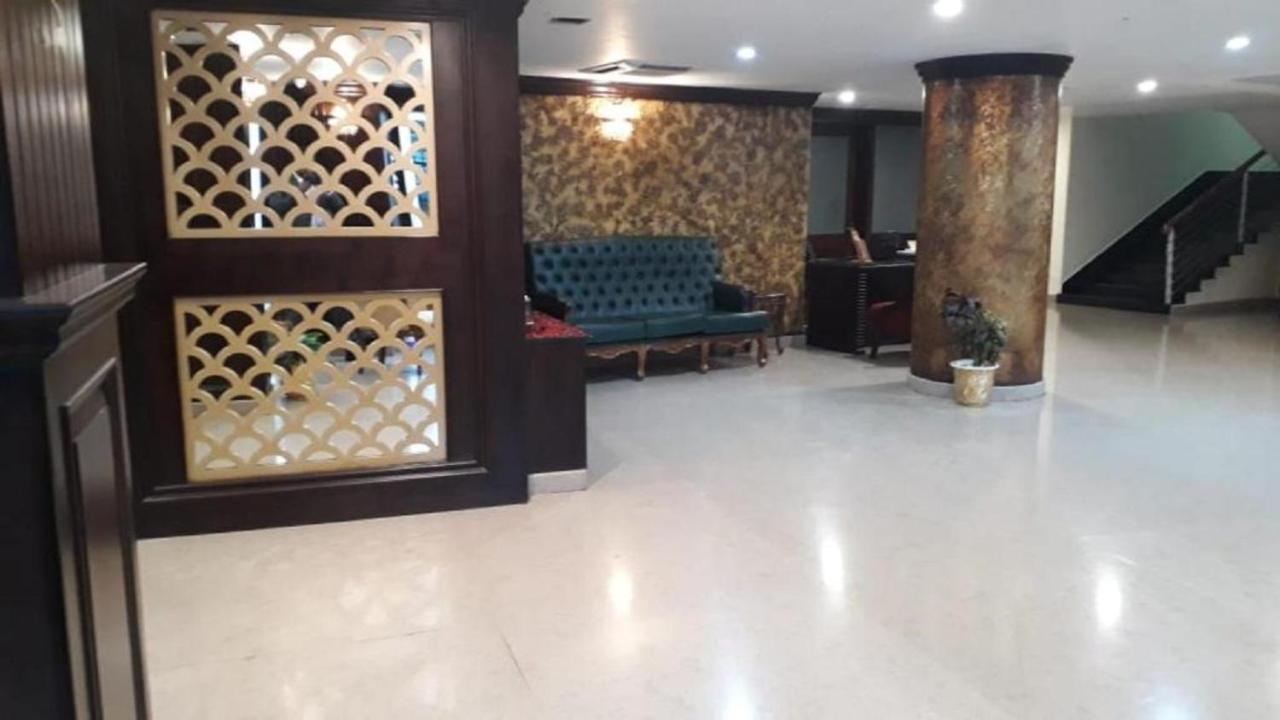 Hotel Atithi Guwahati Buitenkant foto