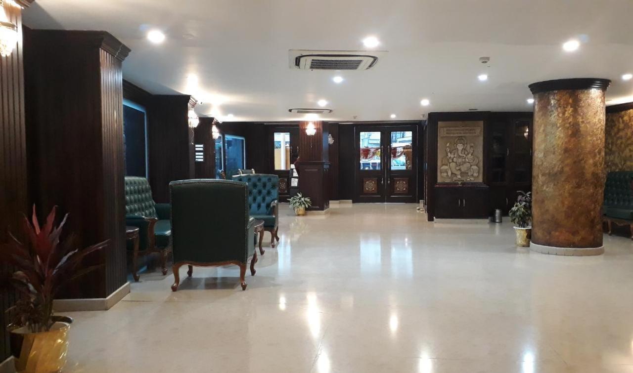 Hotel Atithi Guwahati Buitenkant foto